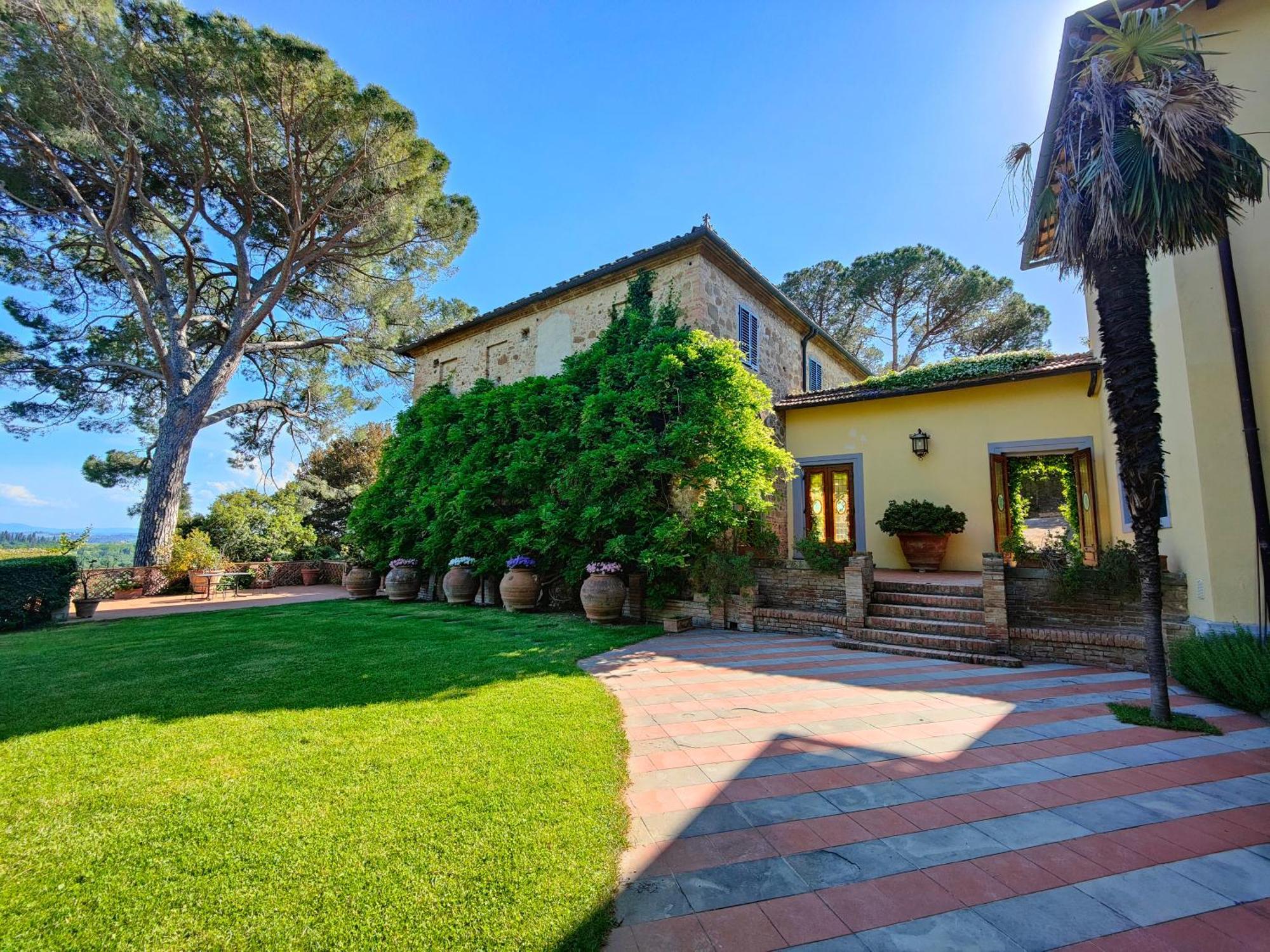 تْشيرتالدو Agriturismo Bio Fattoria Bacio المظهر الخارجي الصورة