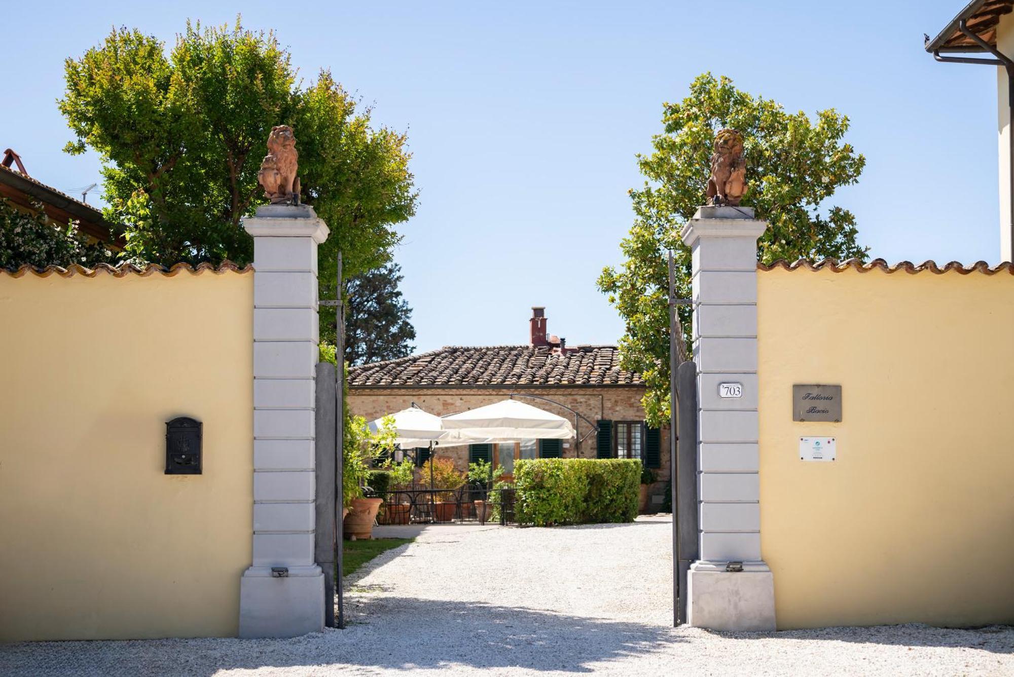 تْشيرتالدو Agriturismo Bio Fattoria Bacio المظهر الخارجي الصورة