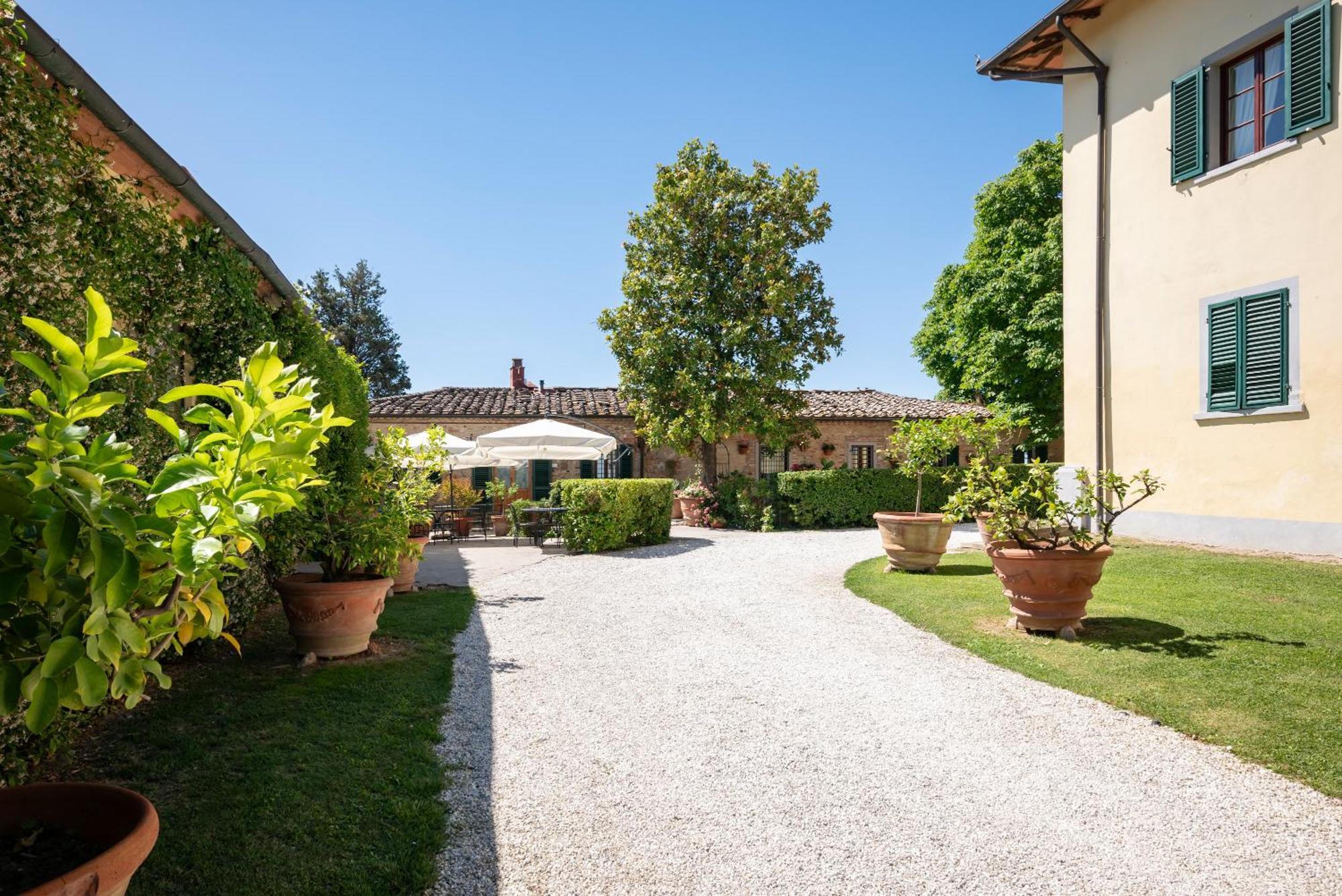 تْشيرتالدو Agriturismo Bio Fattoria Bacio المظهر الخارجي الصورة